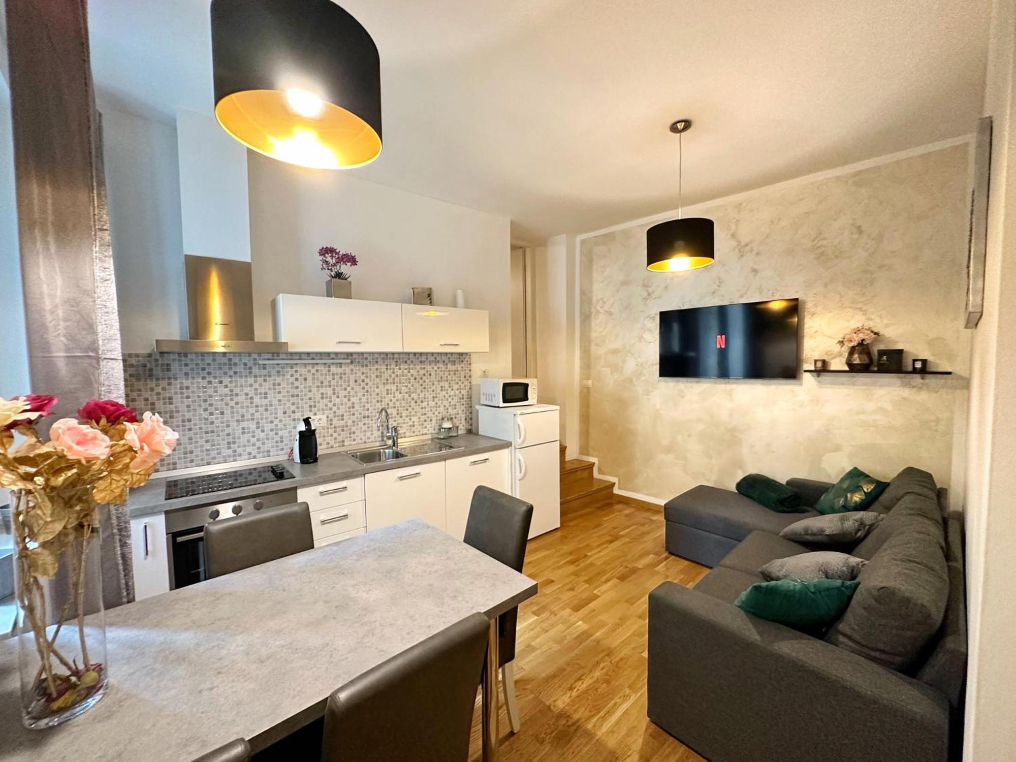 Romeo Apartments Rovigno Exteriör bild